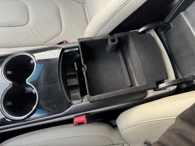 Used 2016 Ford Edge Titanium image 20