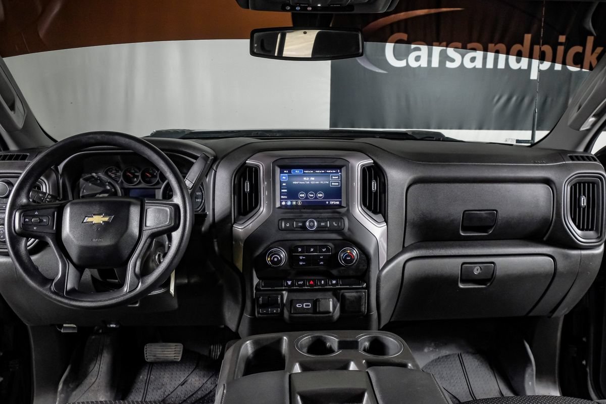 Used 2021 Chevrolet Silverado 2500 Custom w/ Custom Value Package AWD/4WD image 15