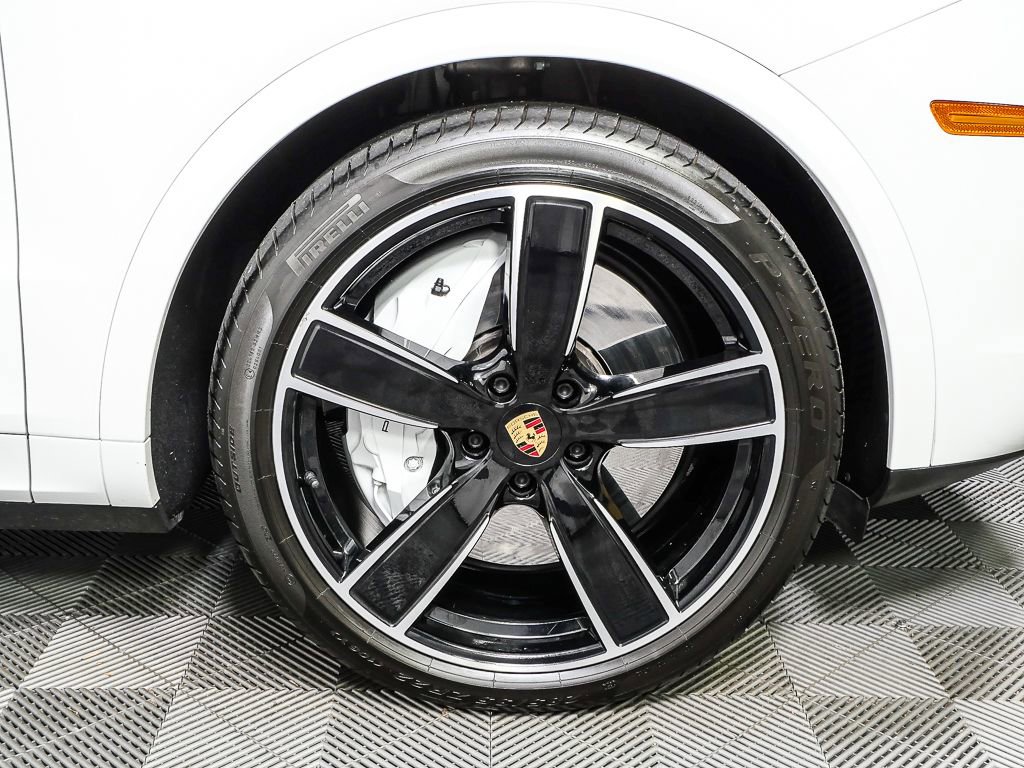 Certified 2021 Porsche Cayenne Turbo image 40