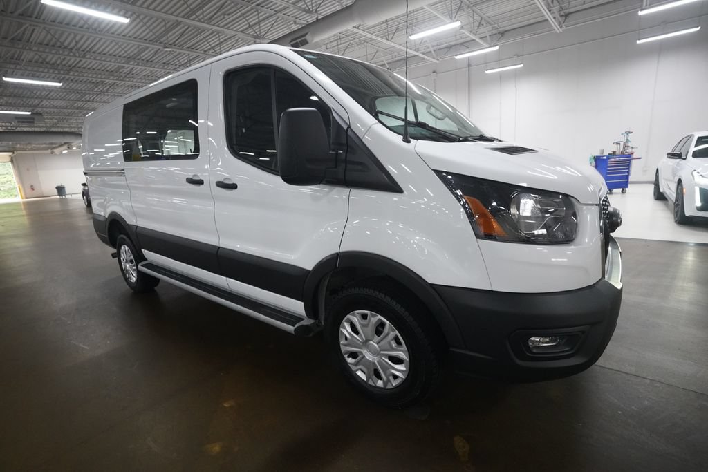 Used 2025 Ford Transit 250 Low Roof w/ Exterior Upgrade Package RWD image 34