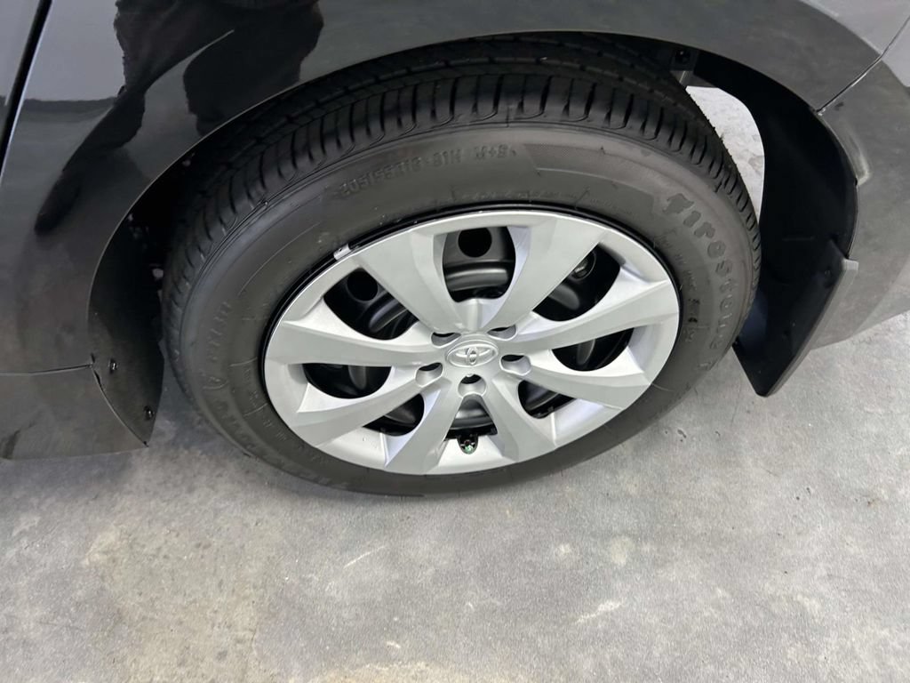 Used 2026 Toyota Corolla LE FWD image 9