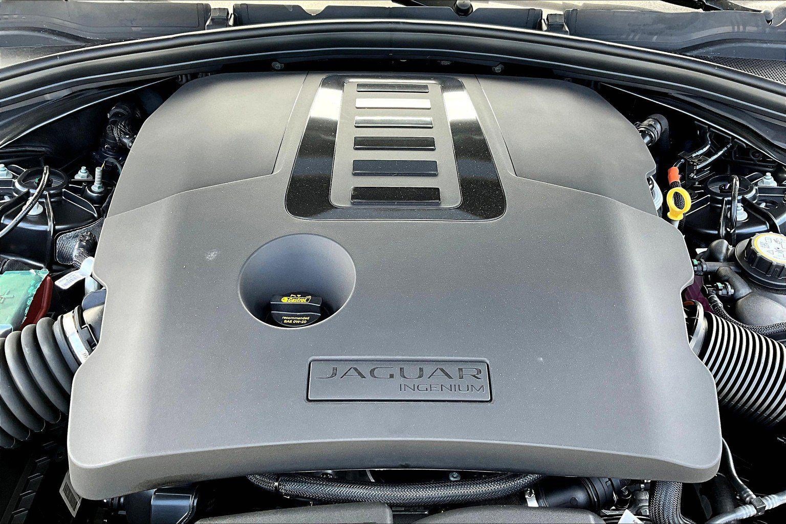 New 2026 Jaguar F-PACE R-Dynamic S image 13