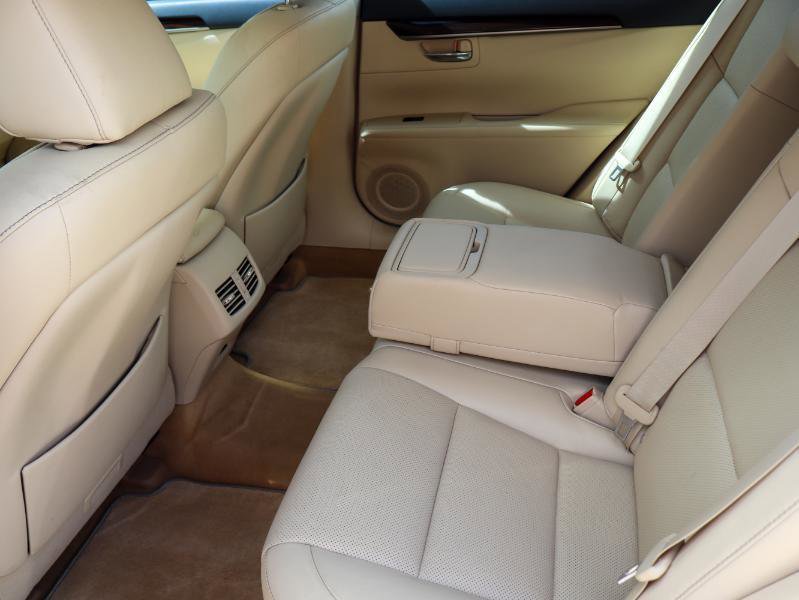 Used 2014 Lexus ES 350 w/ Luxury Package image 10