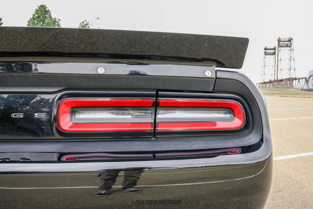 Used 2016 Dodge Challenger SRT Hellcat image 91