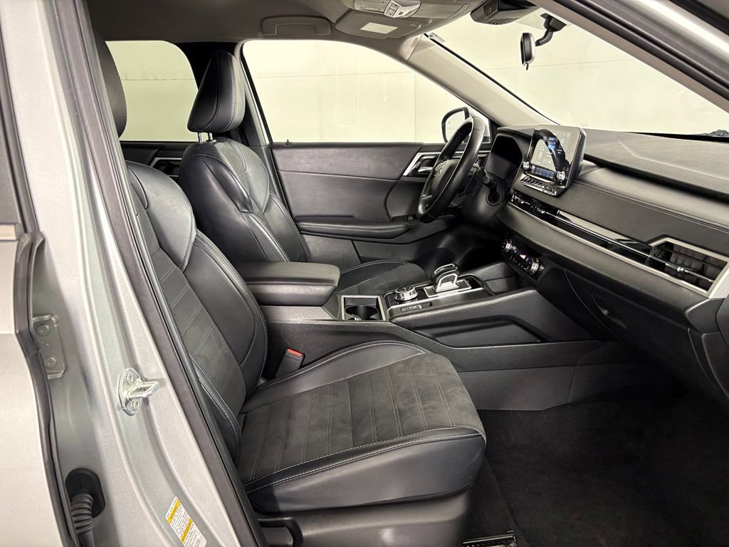 Used 2024 Mitsubishi Outlander SE FWD image 49