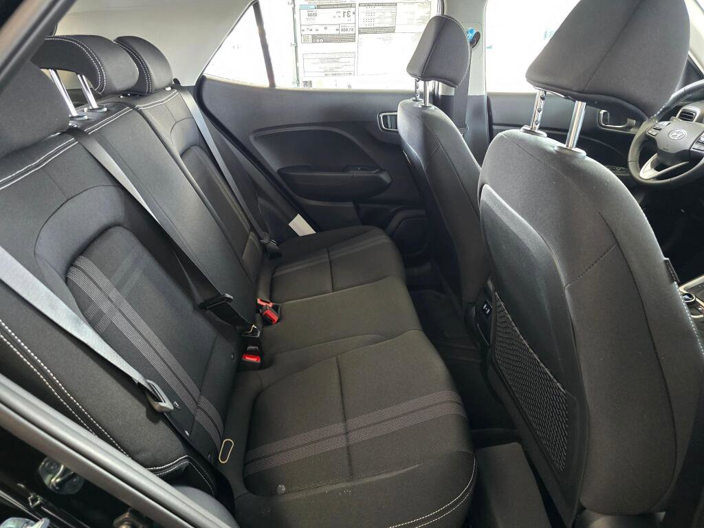 New 2026 Hyundai Venue SEL FWD image 39