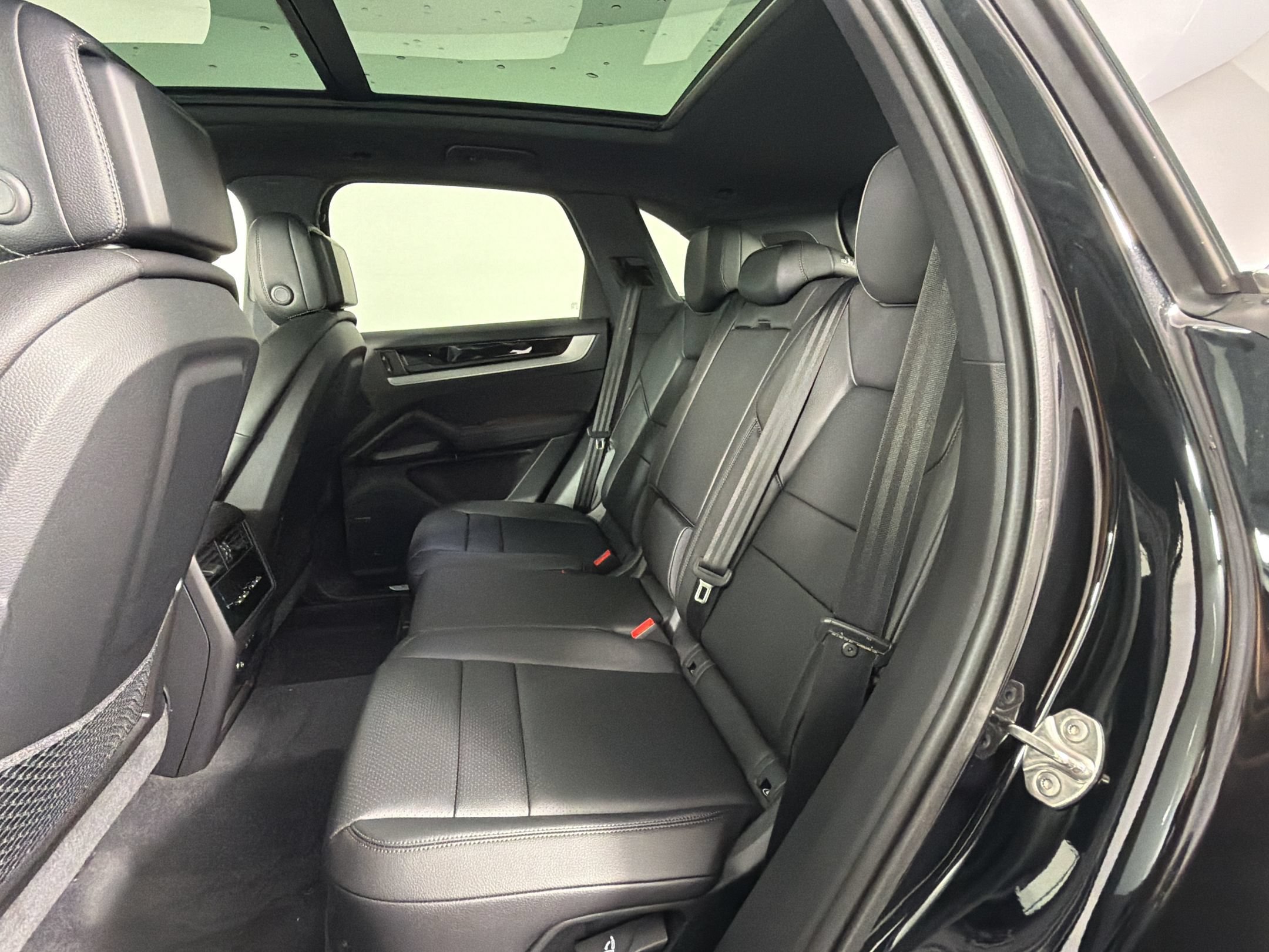 New 2026 Porsche Cayenne AWD/4WD image 14