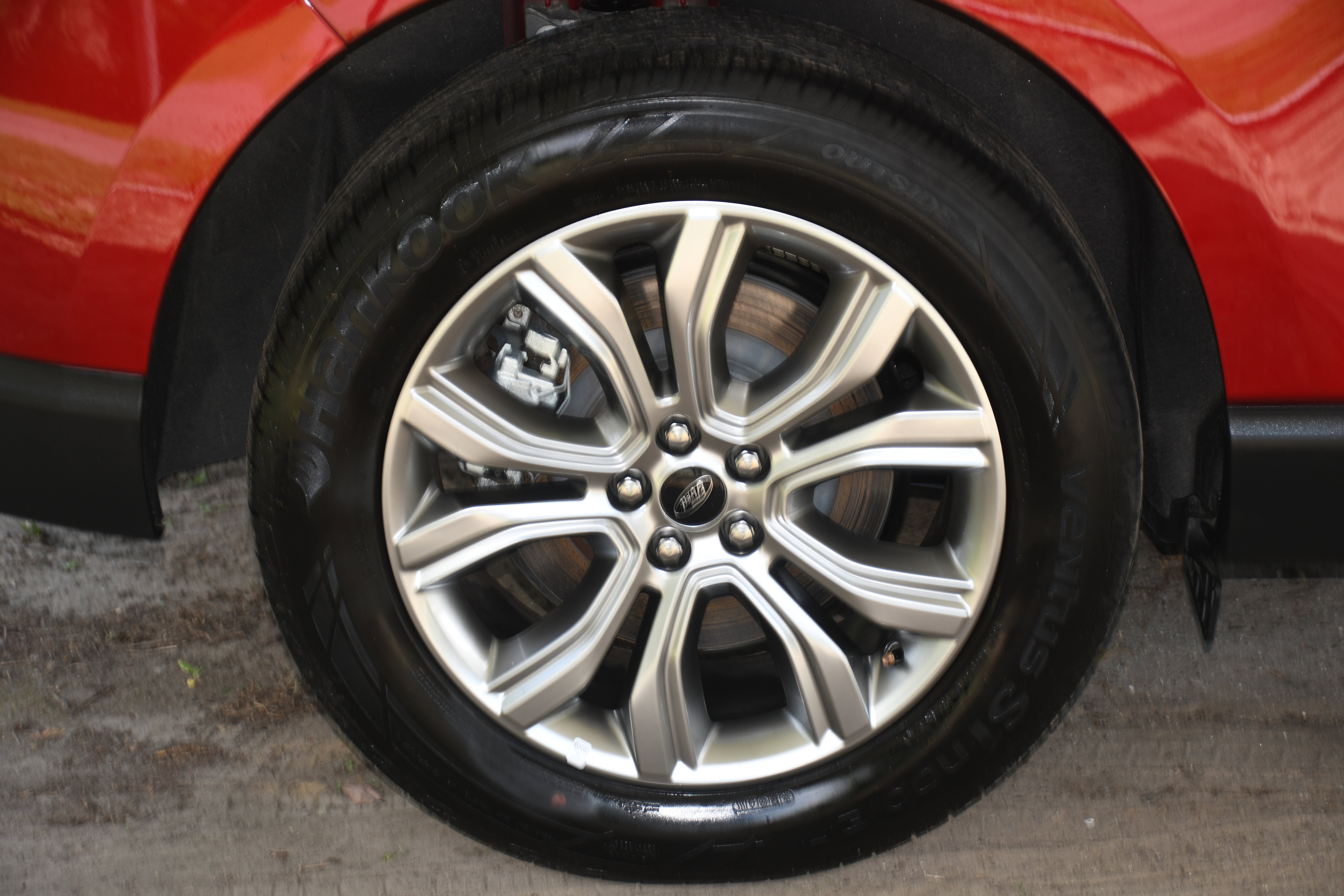 Used 2024 Ford Edge Titanium image 23