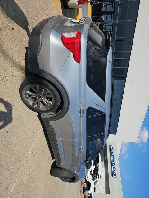 Used 2021 Ford Explorer XLT w/ Equipment Group 202A RWD image 8