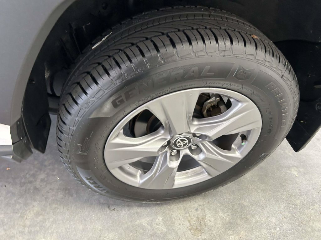 Certified 2024 Toyota RAV4 XLE FWD image 9