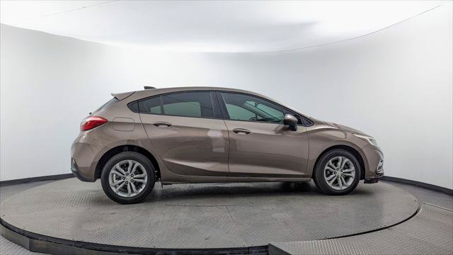 Used 2019 Chevrolet Cruze LS w/ LS Convenience Package FWD image 9