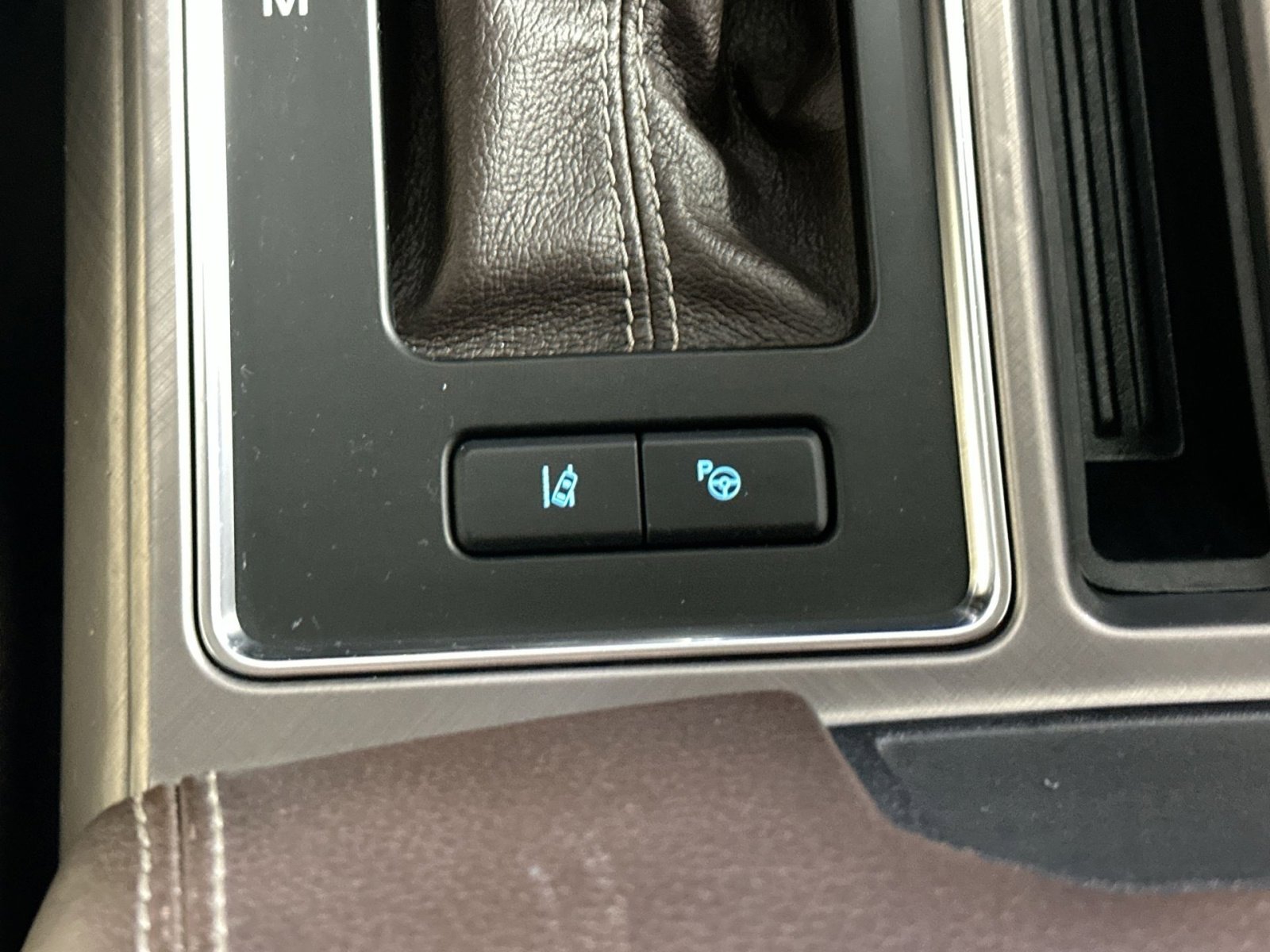 Used 2019 Ford F150 Limited w/ Trailer Tow Package image 29