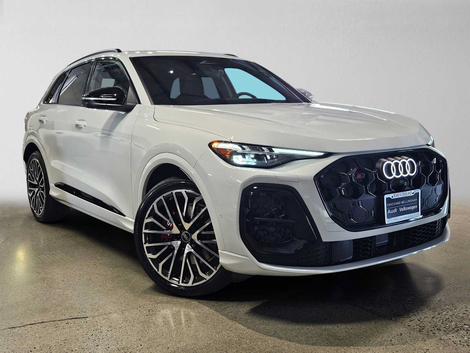 New 2026 Audi SQ5 Prestige