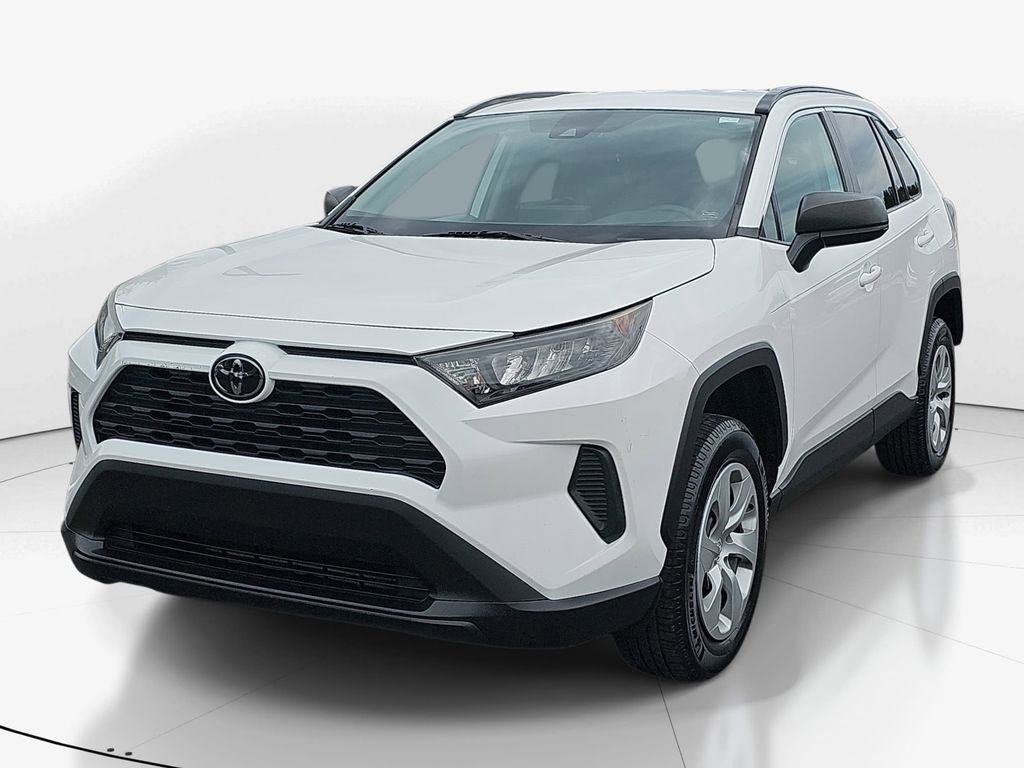 Used 2021 Toyota RAV4 LE FWD image 11