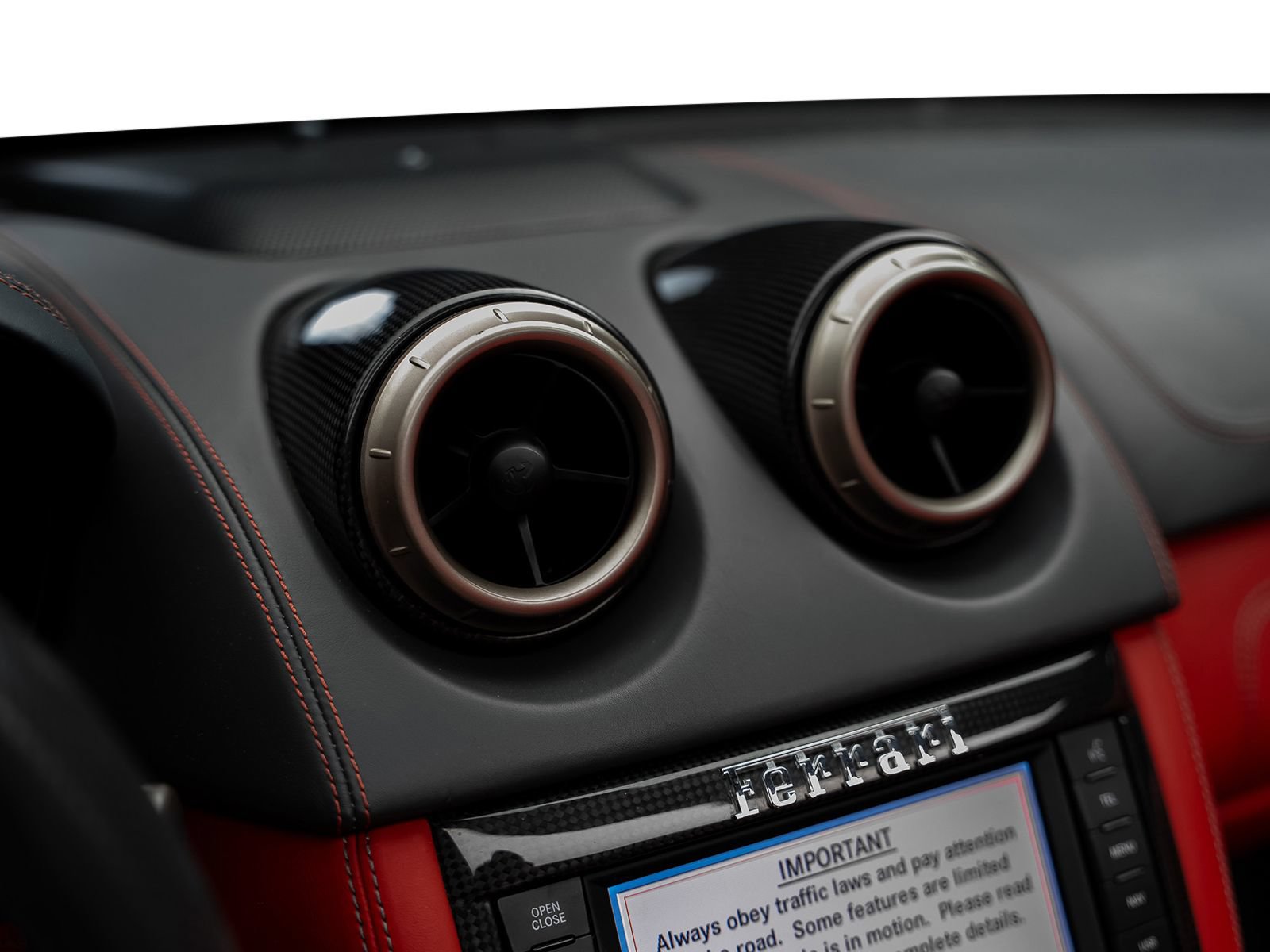 Used 2010 Ferrari California RWD image 49