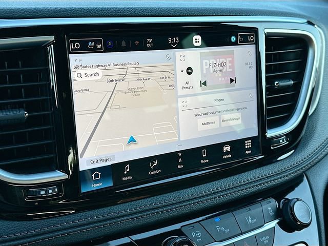 Used 2025 Chrysler Pacifica Pinnacle image 15