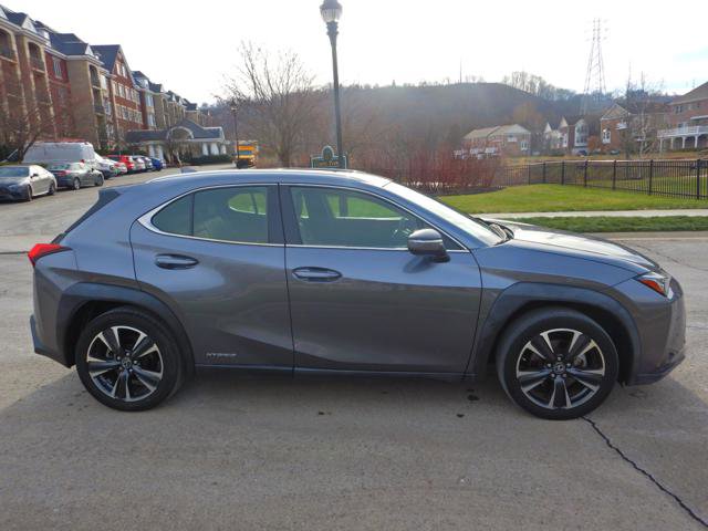 Used 2021 Lexus UX 250h w/ Accessory Package (Z2) image 9