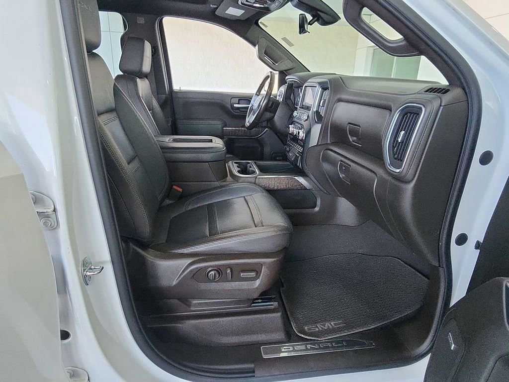 Certified 2021 GMC Sierra 1500 Denali w/ Denali Ultimate Package AWD/4WD image 29