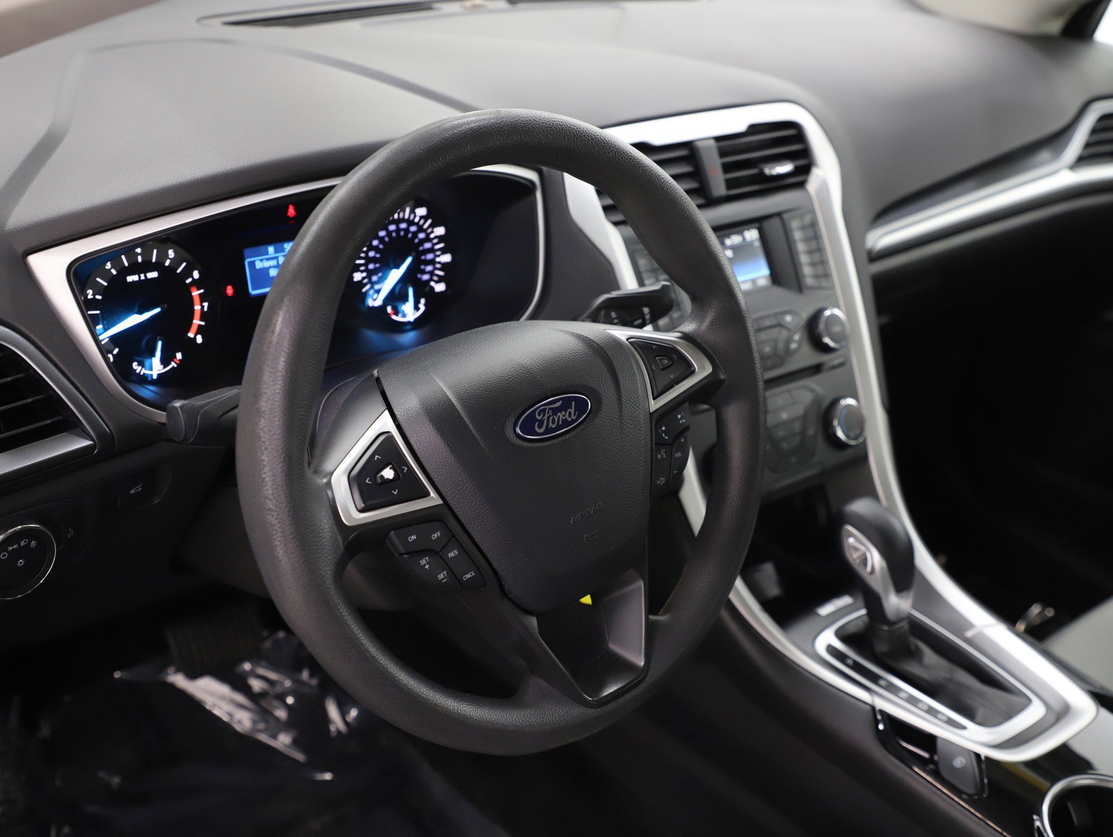 Used 2013 Ford Fusion S image 19