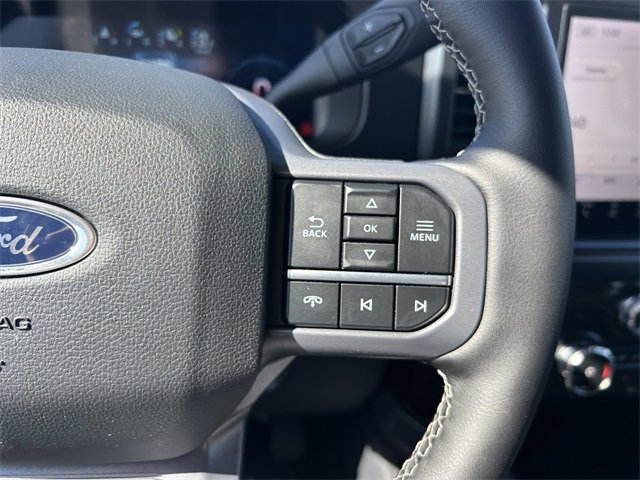 New 2026 Ford F350 Lariat w/ Black Appearance Package image 27