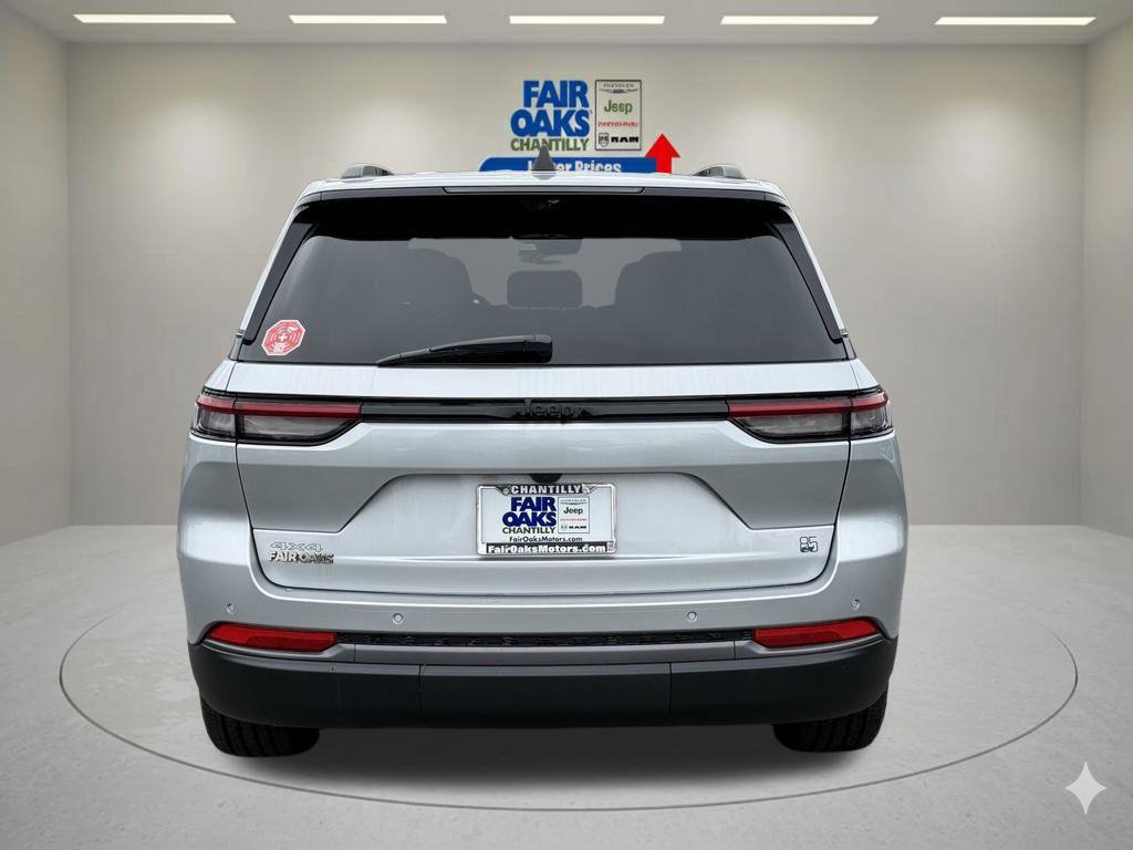 New 2026 Jeep Grand Cherokee Limited AWD/4WD image 6