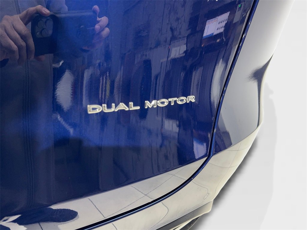 Used 2022 Tesla Model Y Long Range image 24