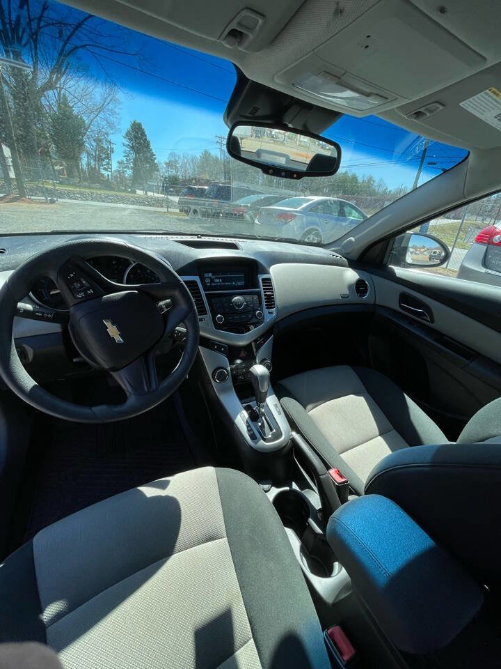 Used 2012 Chevrolet Cruze LS w/ Connectivity Package image 19