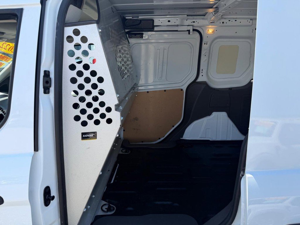 Used 2022 Ford Transit Connect XL FWD image 21