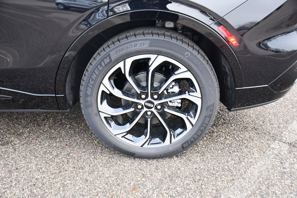 Used 2026 Lincoln Nautilus Reserve AWD/4WD image 22