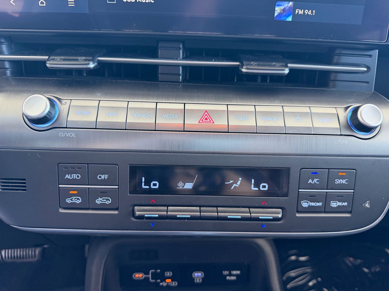 Used 2024 Hyundai Kona SEL AWD/4WD image 39