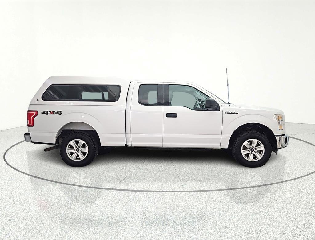 Used 2016 Ford F150 XLT image 4