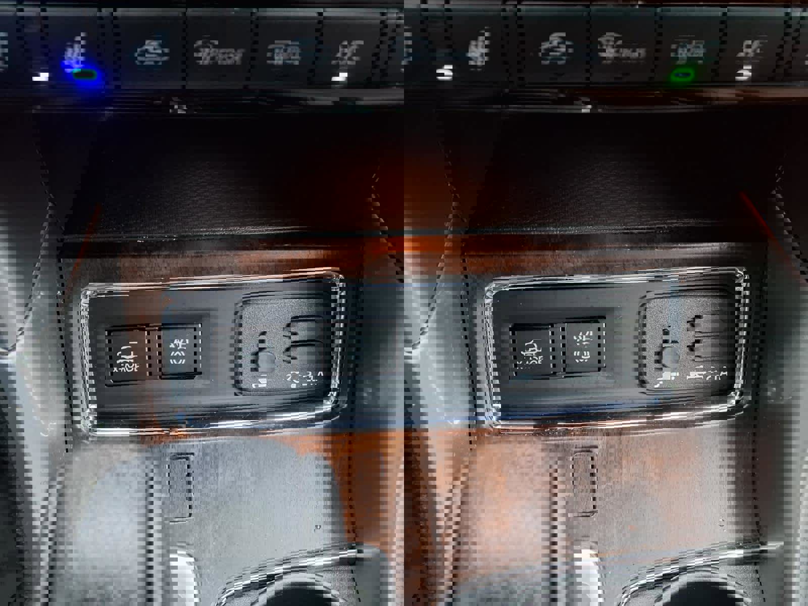 Used 2022 Subaru Ascent Touring image 13