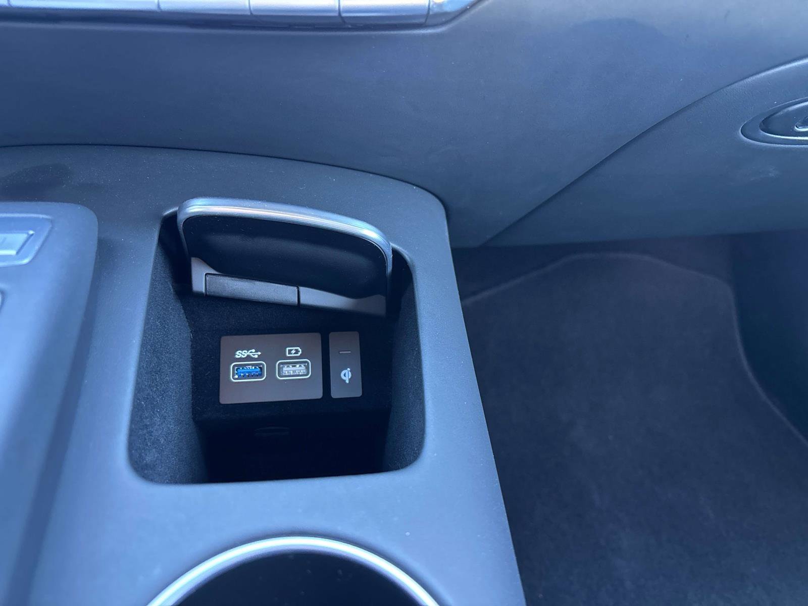 Used 2023 Genesis GV70 2.5T w/ Select Package image 25