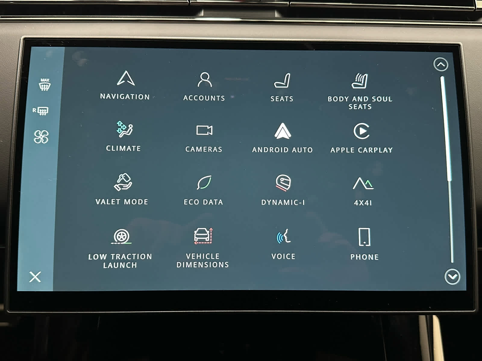 Used 2024 Land Rover Range Rover Sport image 37