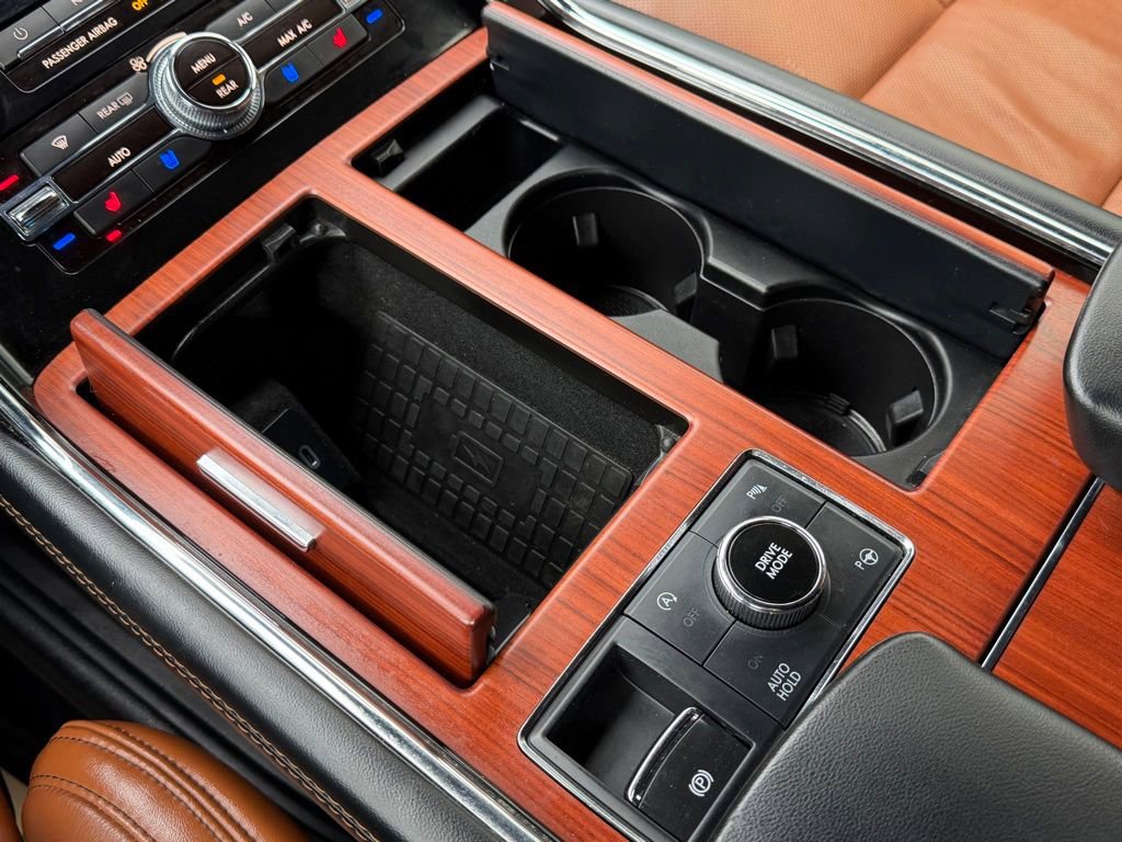 Used 2021 Lincoln Navigator L Reserve image 16