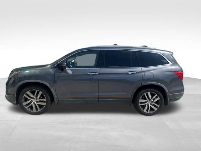 Used 2017 Honda Pilot Touring image 3