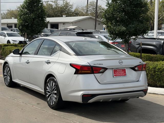 Used 2024 Nissan Altima 2.5 SV image 5