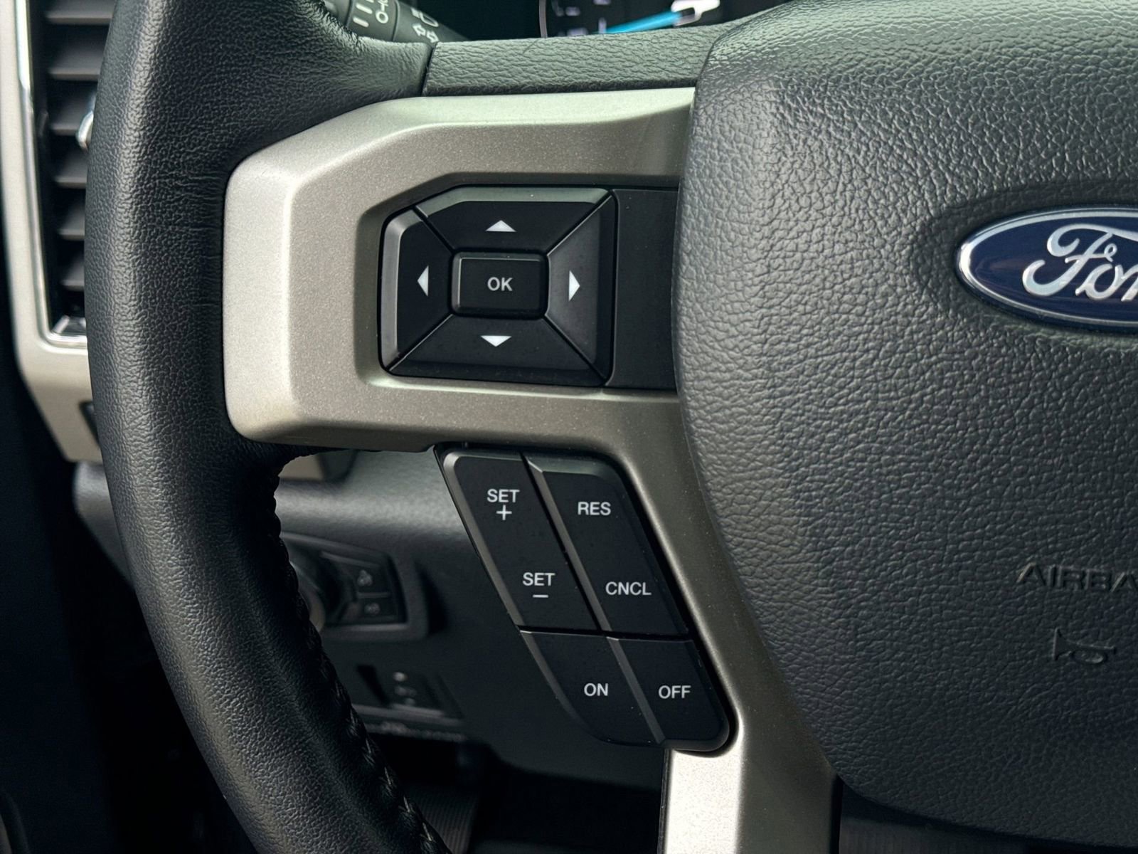 Certified 2022 Ford F250 Lariat w/ Tremor Off-Road Package image 51