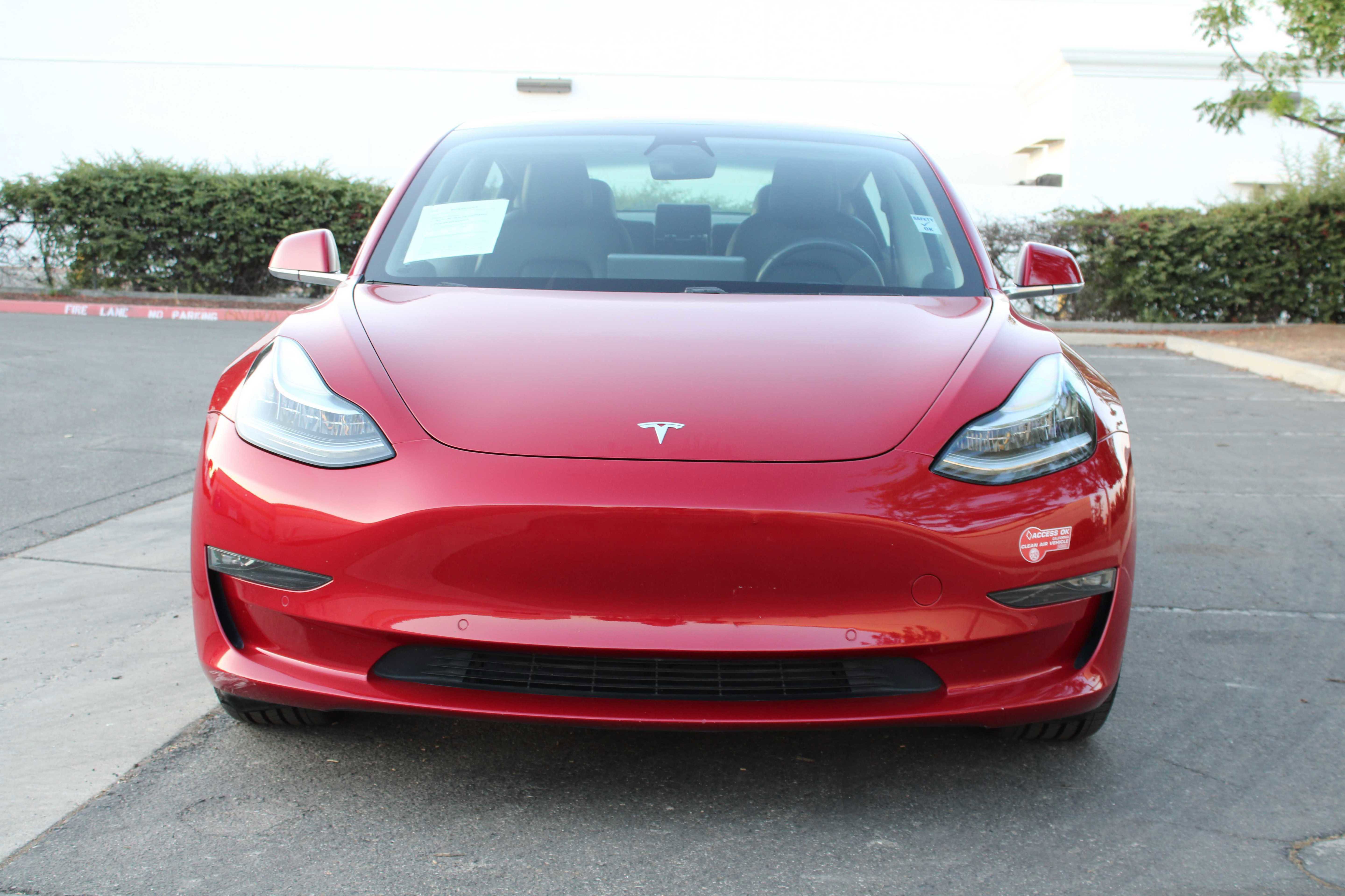 Used 2018 Tesla Model 3 Long Range image 3