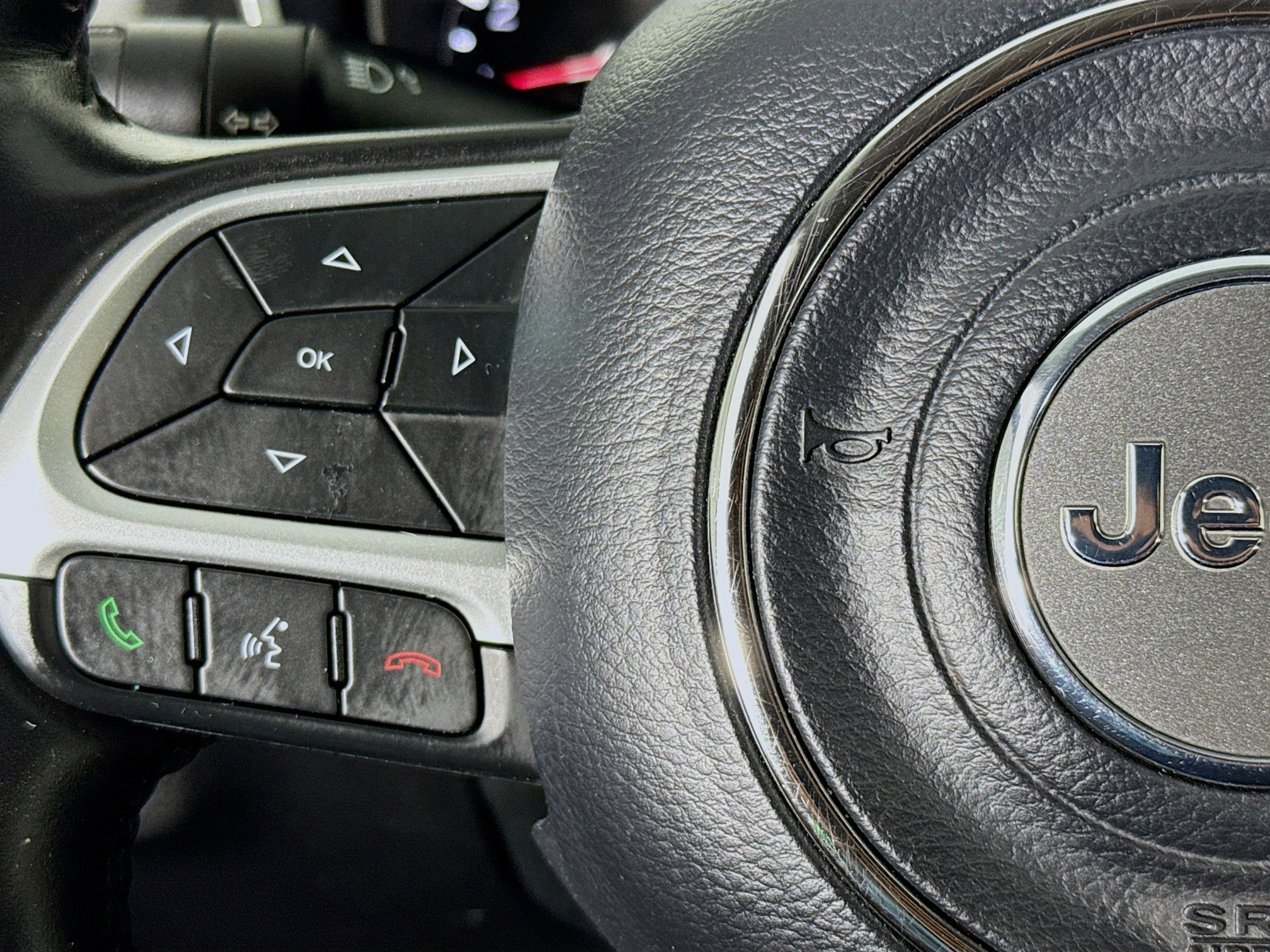 Used 2019 Jeep Compass Sport w/ Cold Weather Group image 13