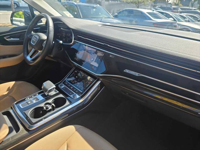 Used 2023 Audi Q7 3.0T Premium w/ Convenience Package AWD/4WD image 11