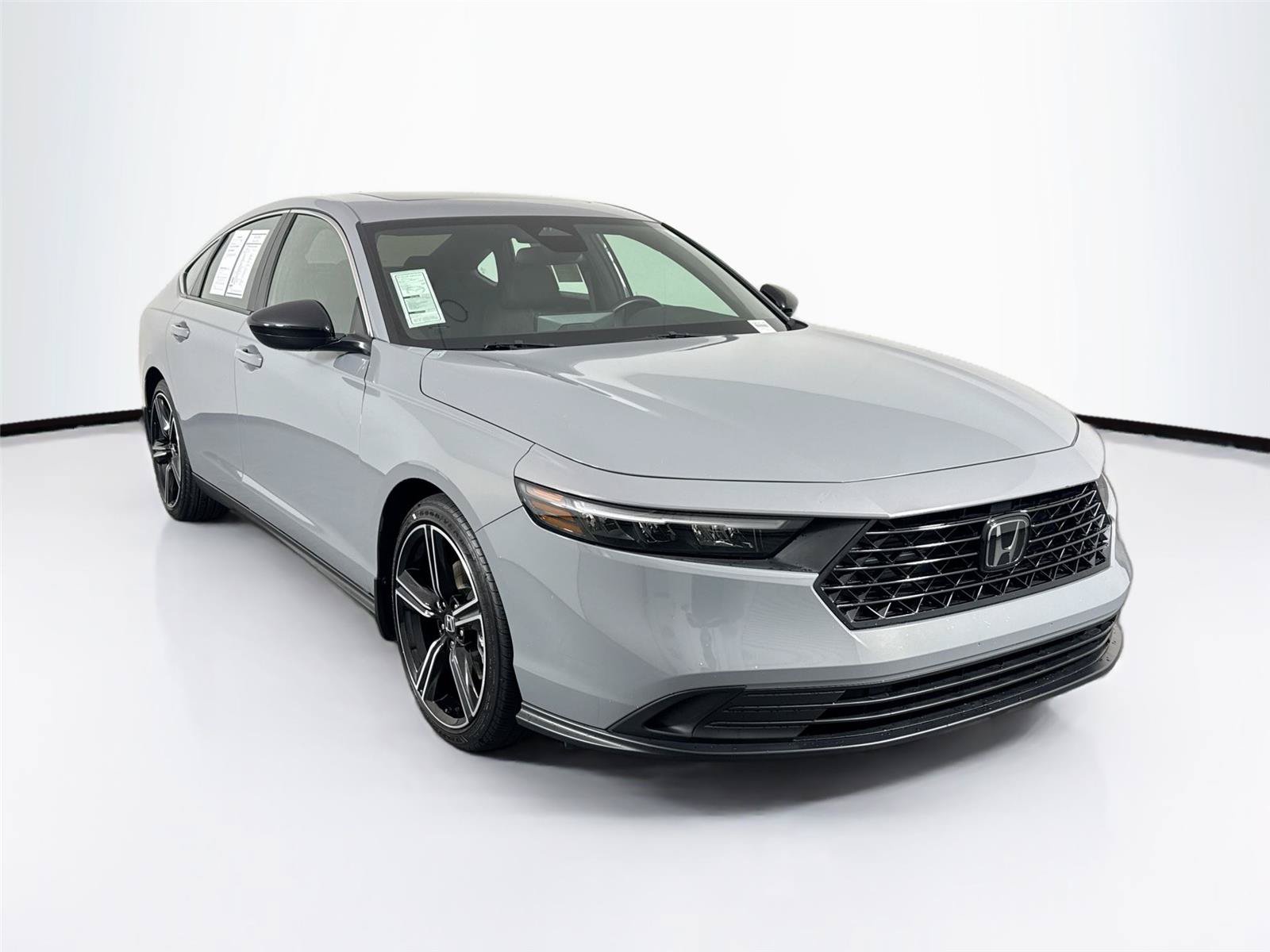 Used 2025 Honda Accord Sport image 9