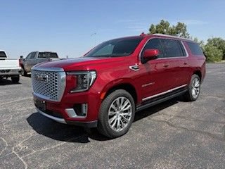 Used 2021 GMC Yukon XL Denali w/ Denali Premium Package AWD/4WD image 1