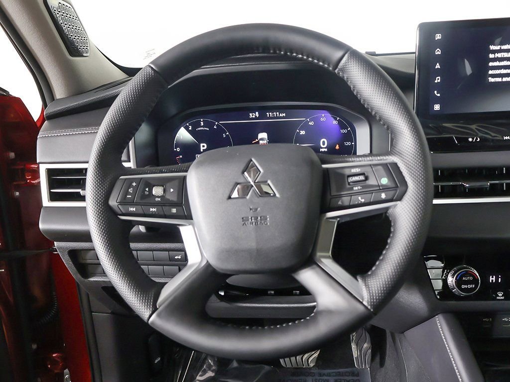 New 2026 Mitsubishi Outlander SE image 42