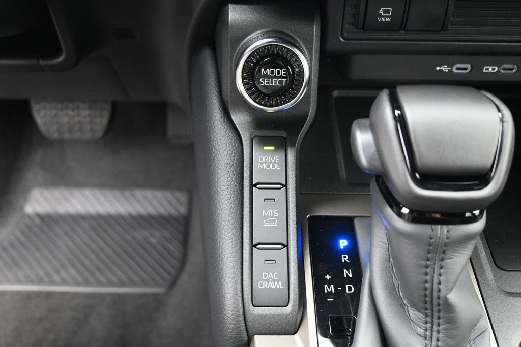 Certified 2027 Toyota Land Cruiser AWD/4WD image 24