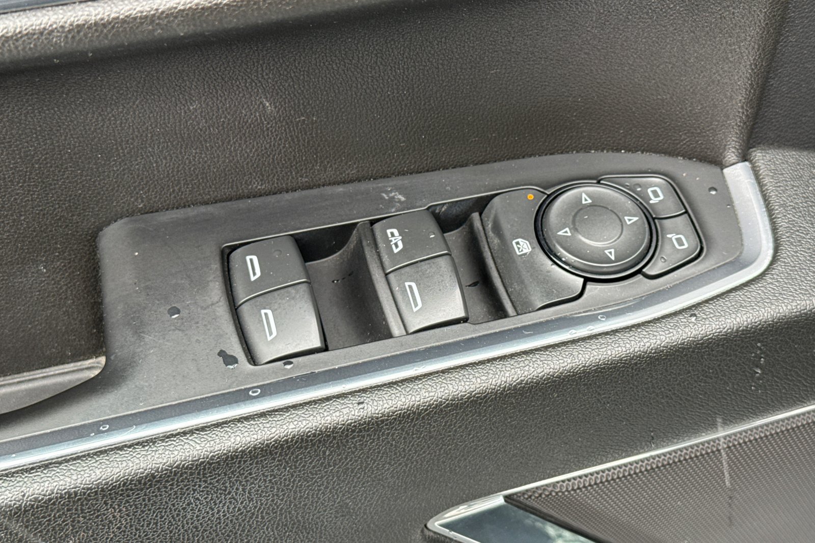 Used 2023 Chevrolet Silverado 1500 LT AWD/4WD image 13