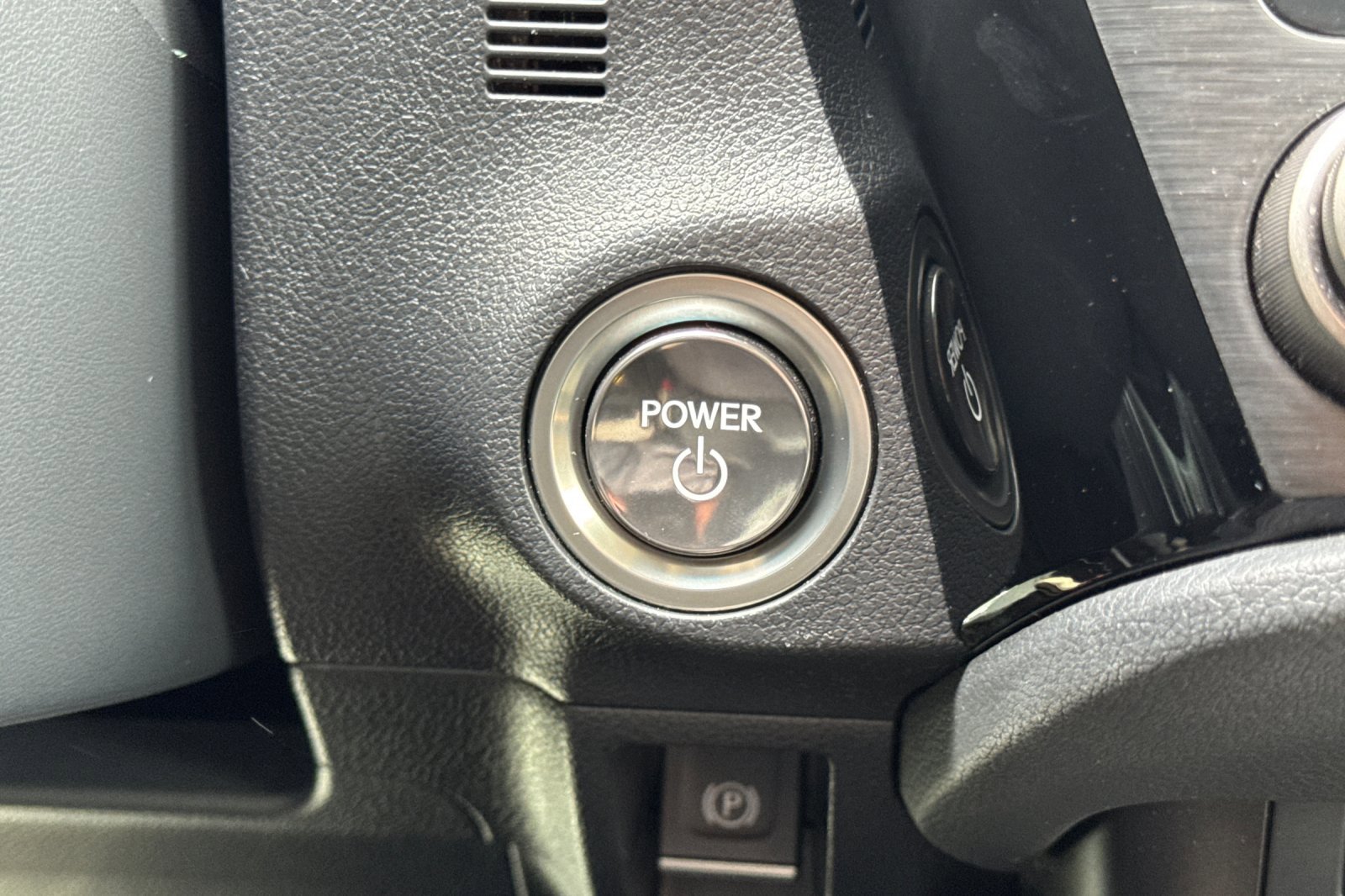 Used 2025 Lexus ES 300h w/ Premium Package FWD image 32