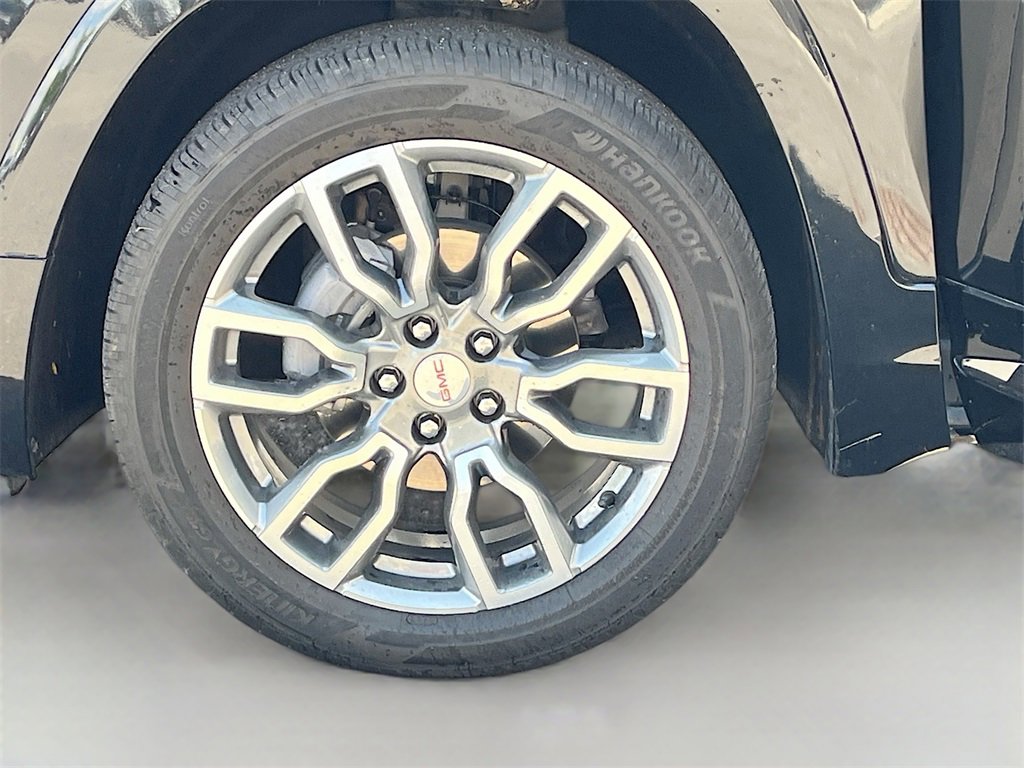 Used 2024 GMC Terrain Denali w/ Denali Premium Package image 30