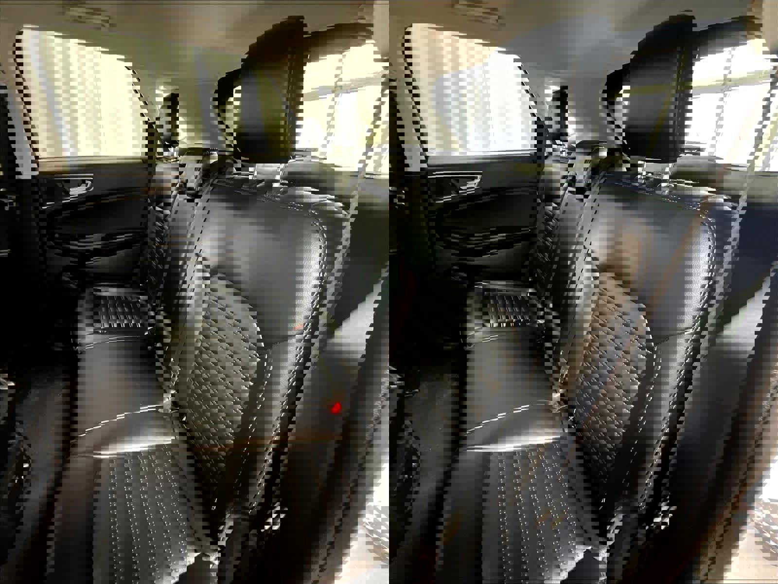 Used 2023 Ford Edge SEL image 15