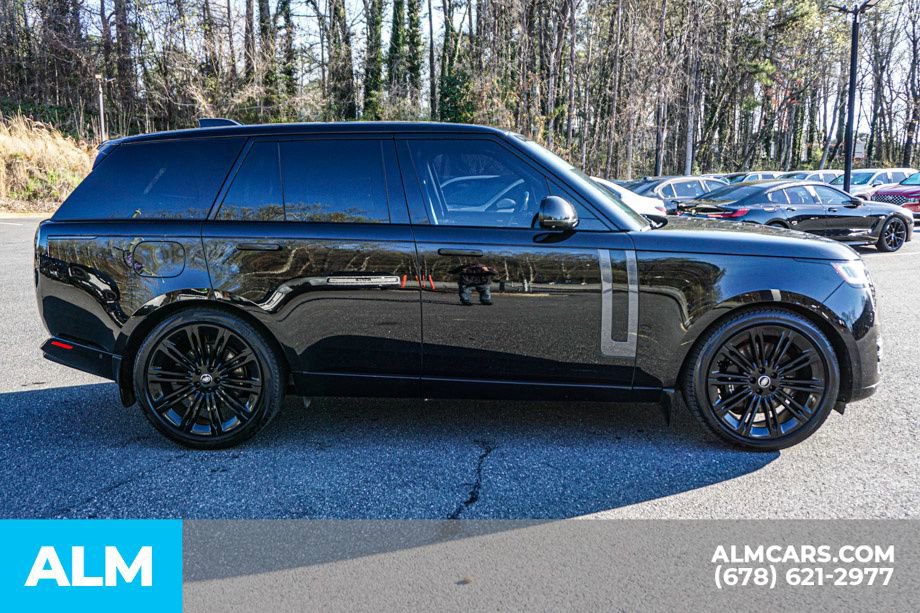 Used 2025 Land Rover Range Rover SE image 8